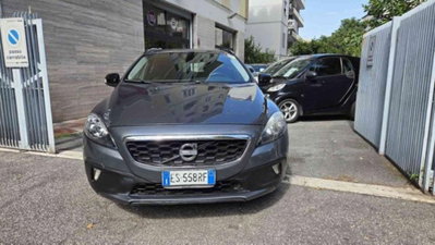 Volvo V40 Cross Country D2 1.6 Momentum (2)