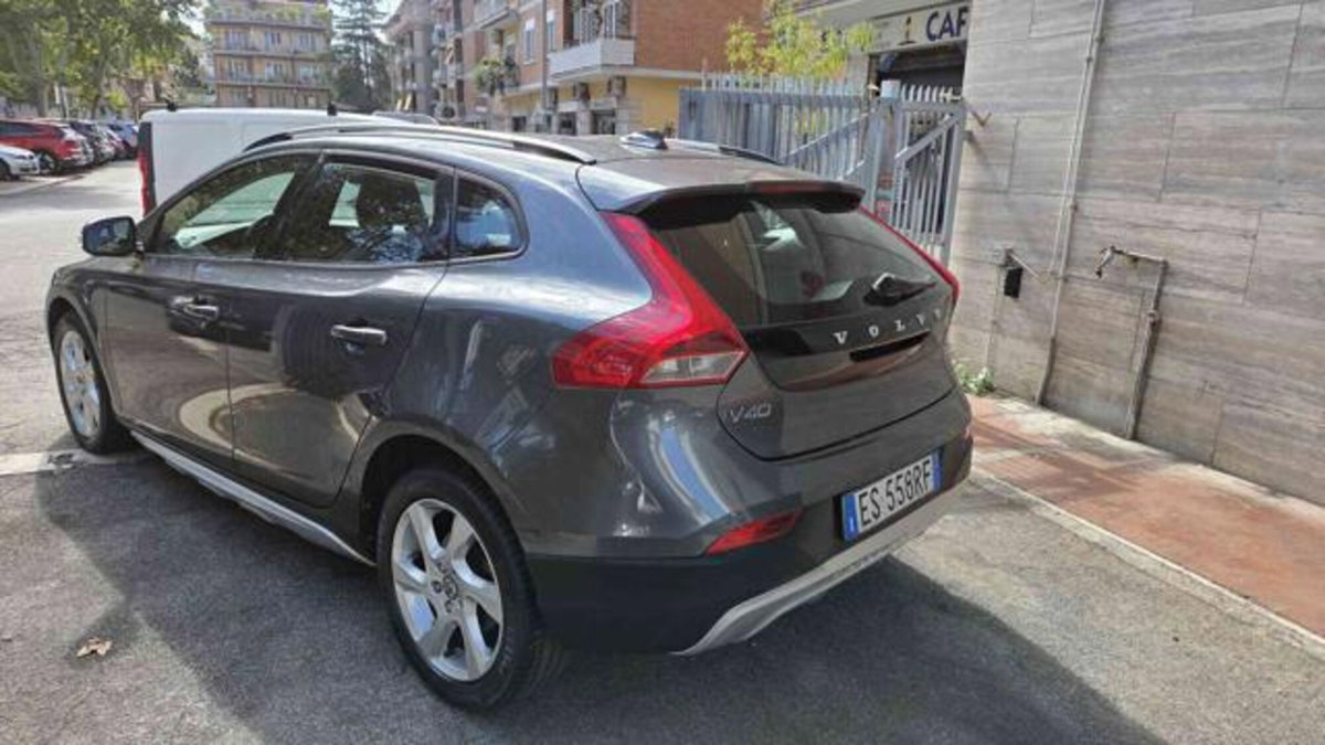 Volvo V40 Cross Country D2 1.6 Momentum (5)