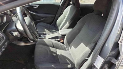 Volvo V40 Cross Country D2 1.6 Momentum (7)
