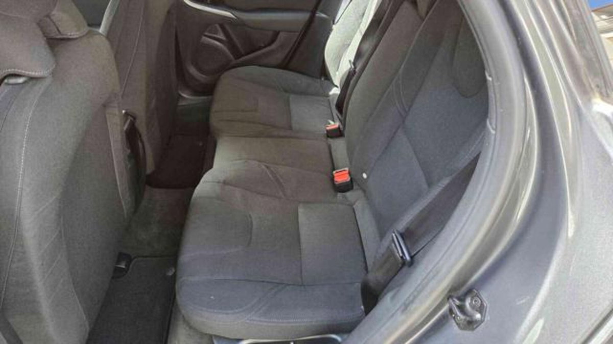 Volvo V40 Cross Country D2 1.6 Momentum (9)