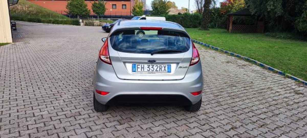 Ford Fiesta 1.2 82 CV 5 porte Titanium (4)