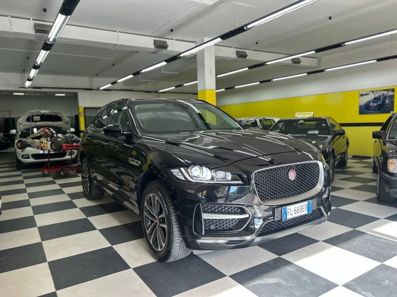 Jaguar F-Pace 2.0 D 180 CV AWD R-Sport