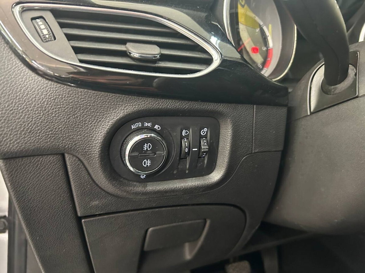 Opel Astra Station Wagon 1.6 CDTi 136CV Start&Stop Sports Innovation (13)