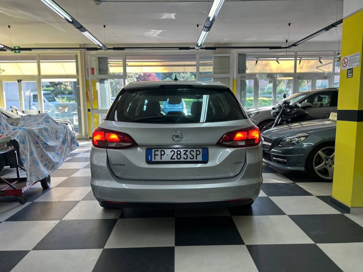 Opel Astra Station Wagon 1.6 CDTi 136CV Start&Stop Sports Innovation (5)