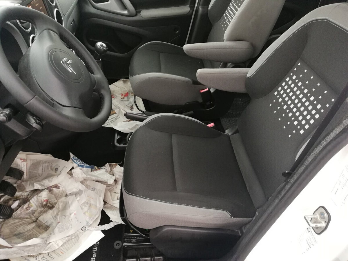 Citroen Berlingo Multispace 1.6 HDi 90 Seduction (7)