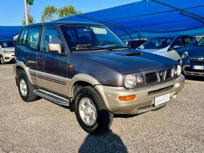 Nissan Terrano II 2.7 Tdi 3 porte SE usata