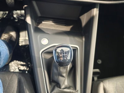 Volkswagen Golf 2.0 TDI SCR Life (11)
