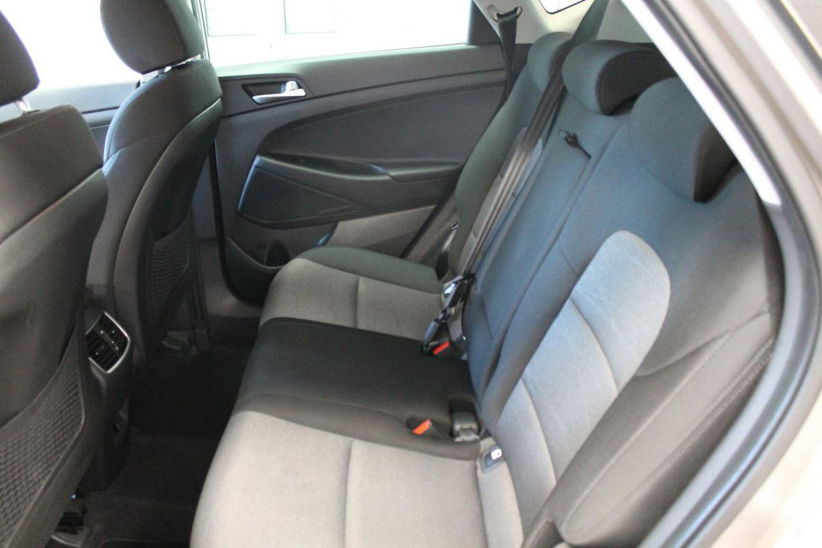 Hyundai Tucson 1.6 CRDi Exellence (9)