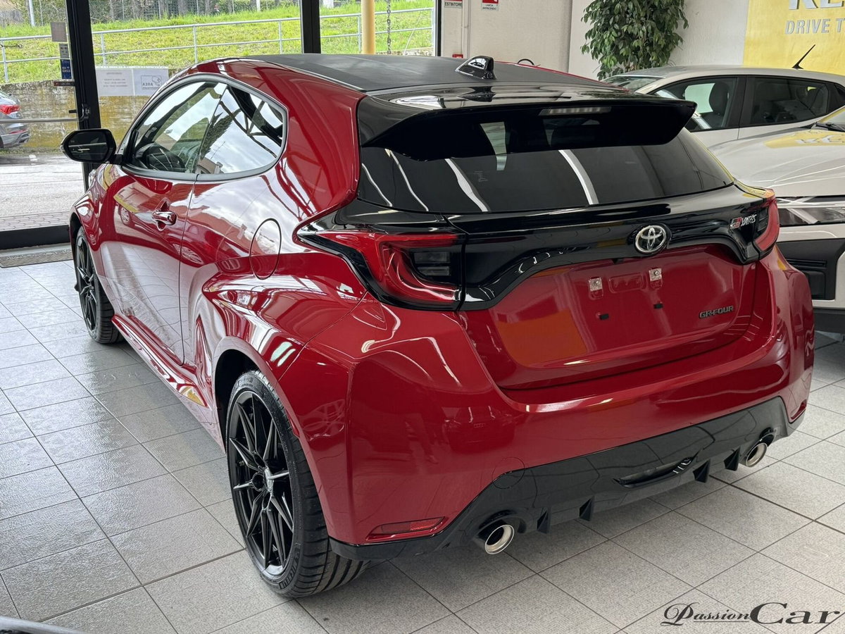 Toyota GR Yaris 1.6 Turbo 3 porte GR Yaris Circuit (8)