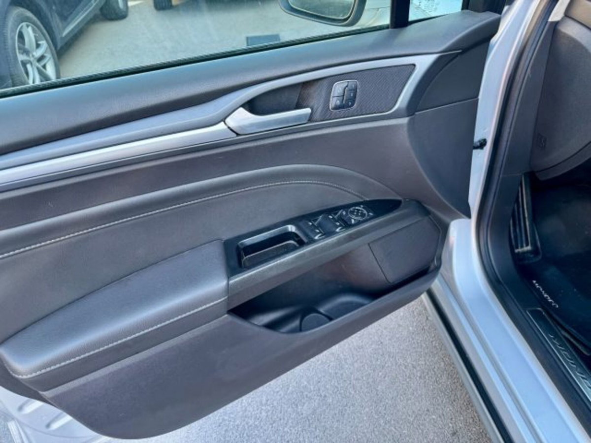 Ford Mondeo Station Wagon 2.0 TDCi 150 CV S&S Powershift Station Wagon Plus (20)