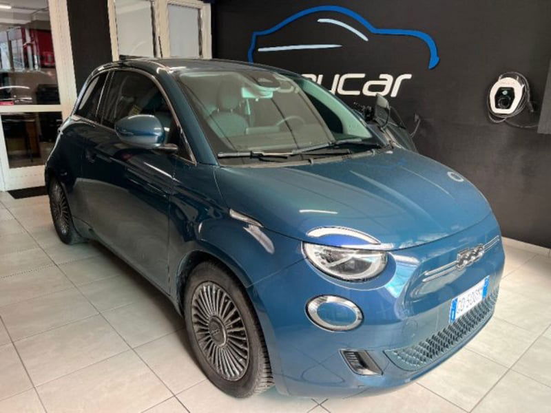 Fiat 500e Passion 3+1 42 kWh