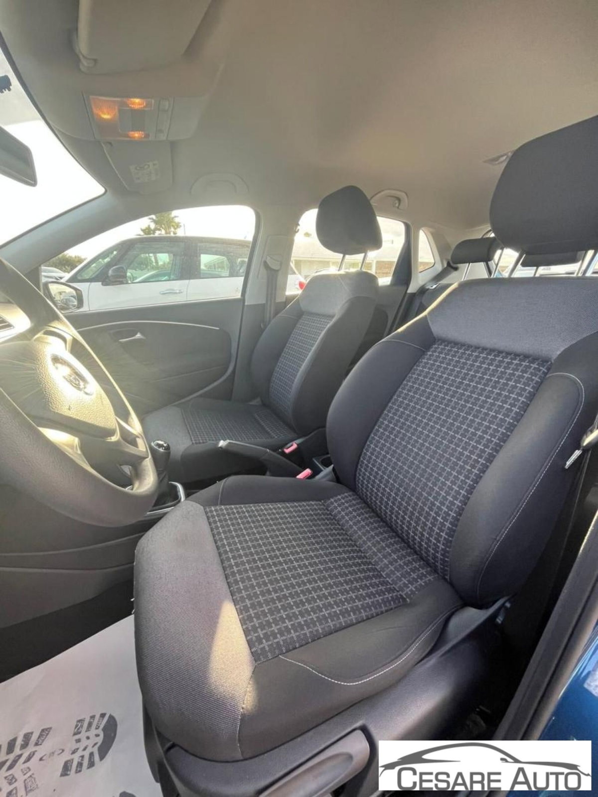 Volkswagen Polo 1.0 MPI 75 CV 3p. Fresh (7)
