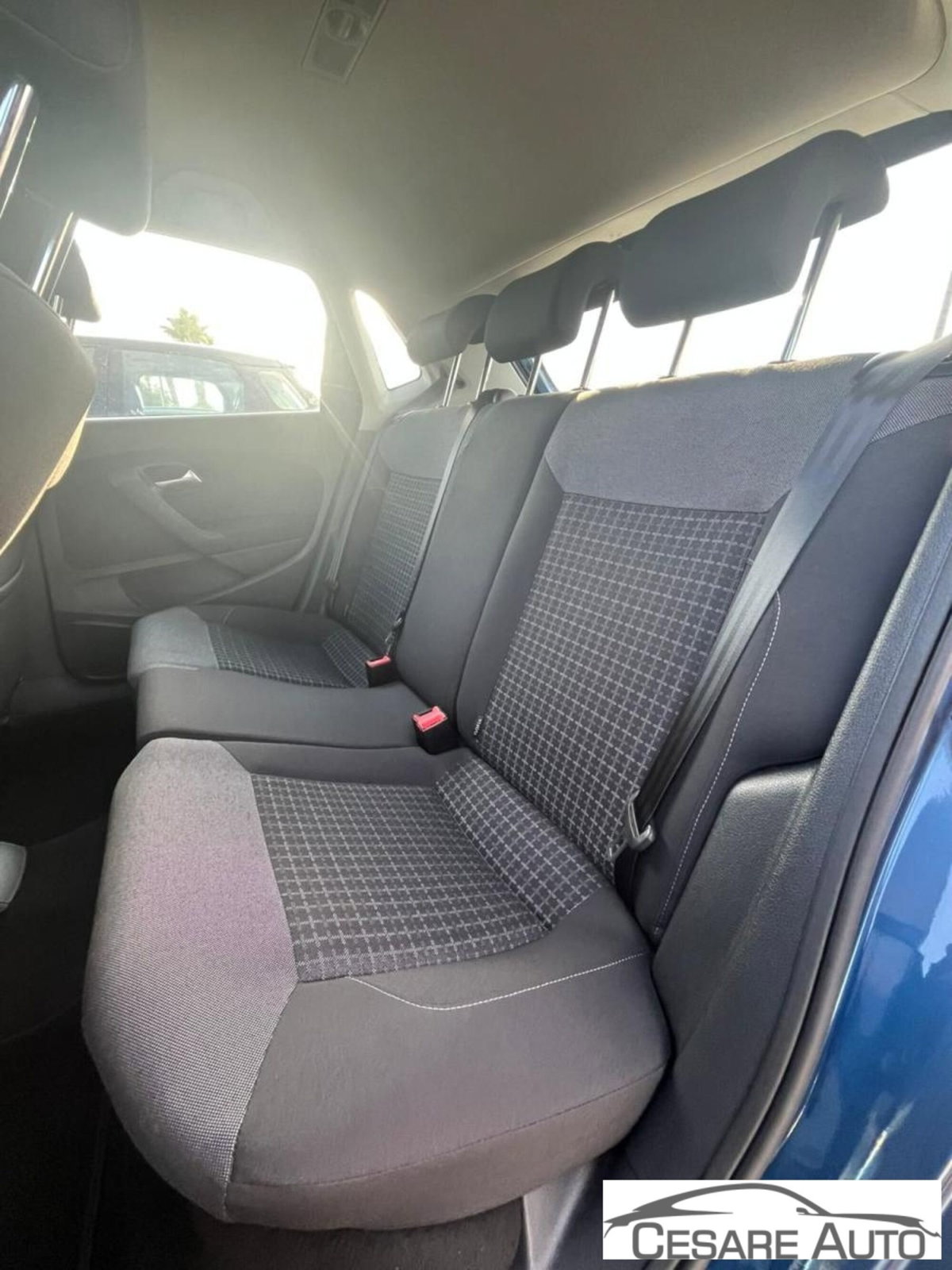 Volkswagen Polo 1.0 MPI 75 CV 3p. Fresh (8)