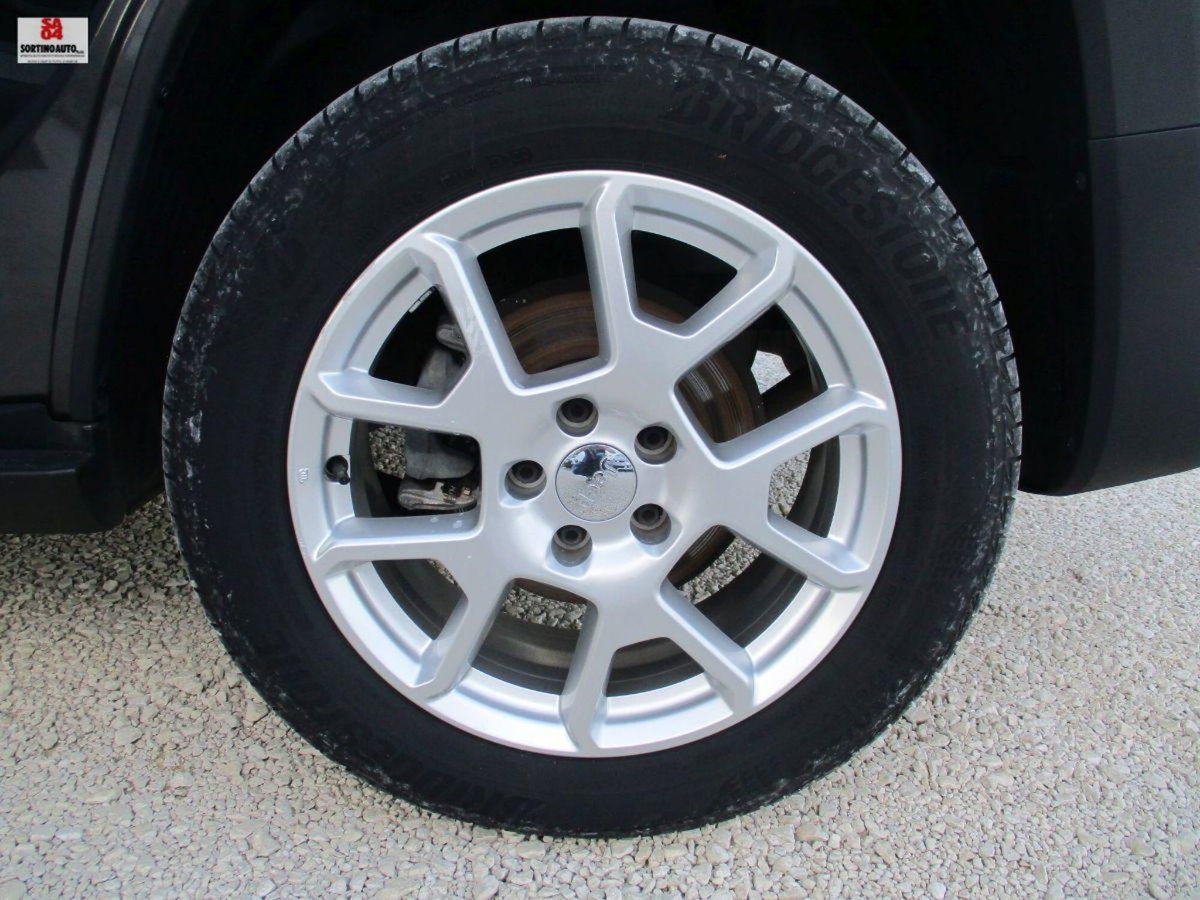Jeep Renegade 1.6 Mjt DDCT 120 CV Limited (7)
