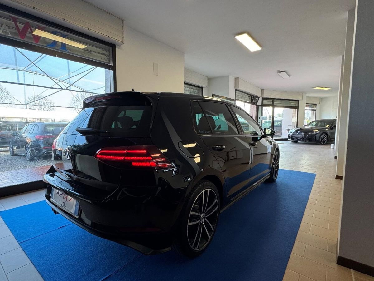Volkswagen Golf GTD 2.0 TDI DSG 5p. BlueMotion Technology (6)