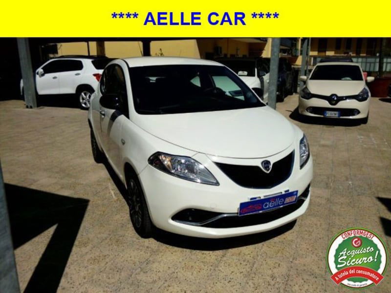 Lancia Ypsilon 1.2 69 CV 5 porte Platinum