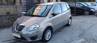 Lancia Musa 1.4 16V Poltrona Frau (4)
