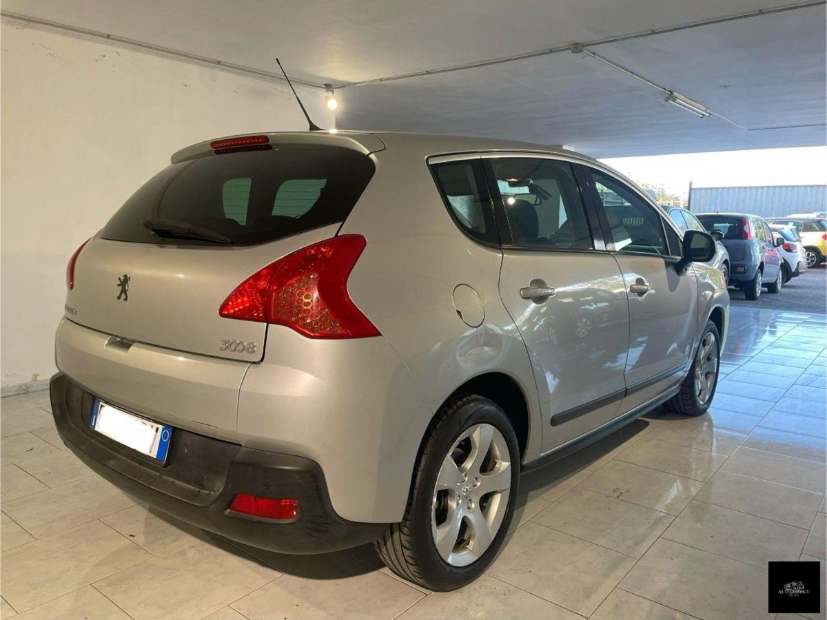 Peugeot 3008 1.6 HDi 112CV Business (8)