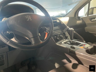 Peugeot 3008 1.6 HDi 112CV Business (9)