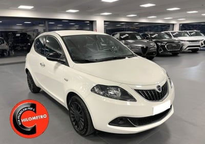 Lancia Ypsilon 1.0 FireFly 5 porte S&S Hybrid Silver Plus usata