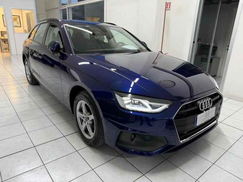 Audi A4 Avant 30 TDI/136 CV S tronic Business Advanced