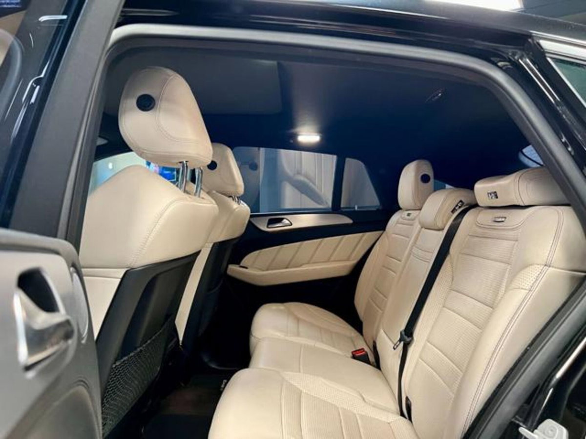 Mercedes-Benz GLE Coupé 63 S 4Matic Coupé AMG (15)
