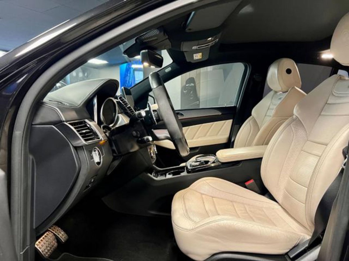 Mercedes-Benz GLE Coupé 63 S 4Matic Coupé AMG (8)