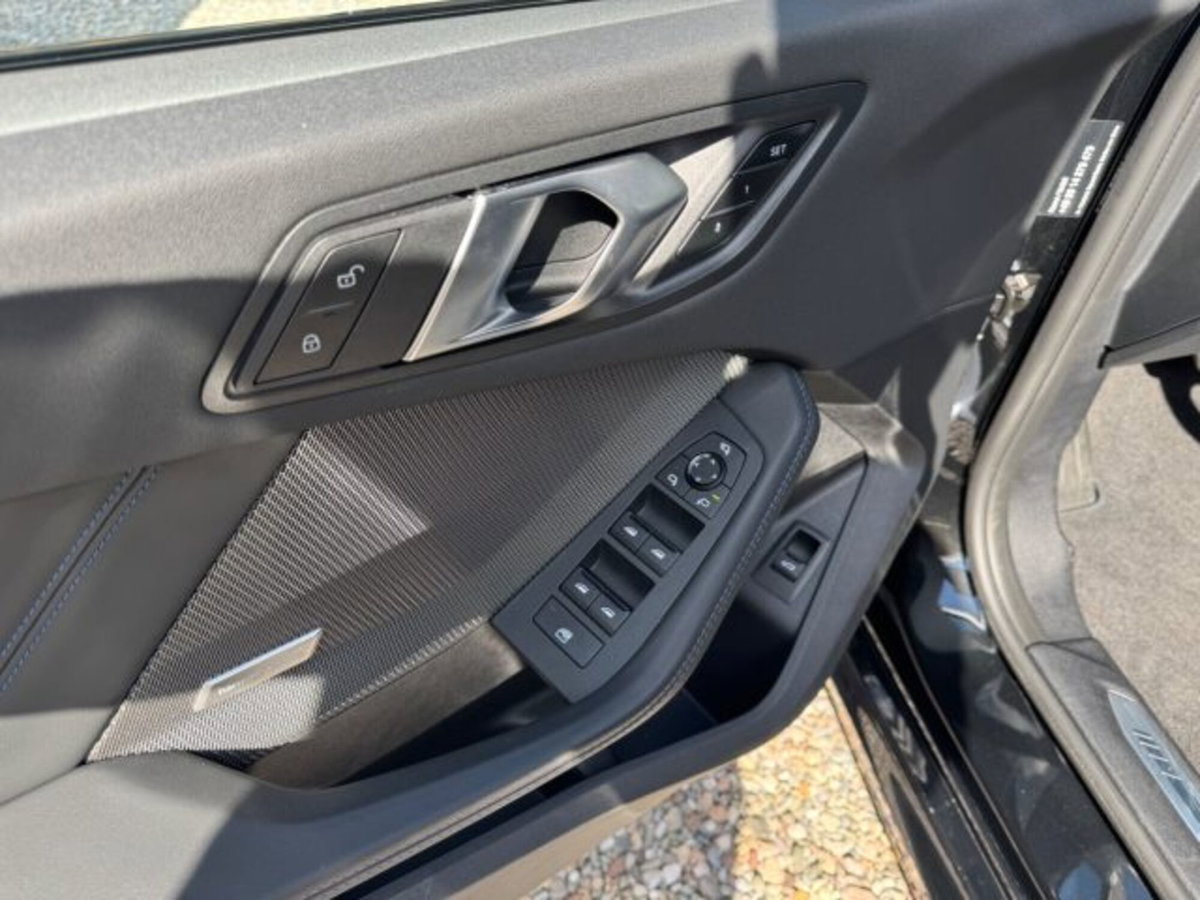 BMW Serie 1 120 48V MSport Pro auto (13)