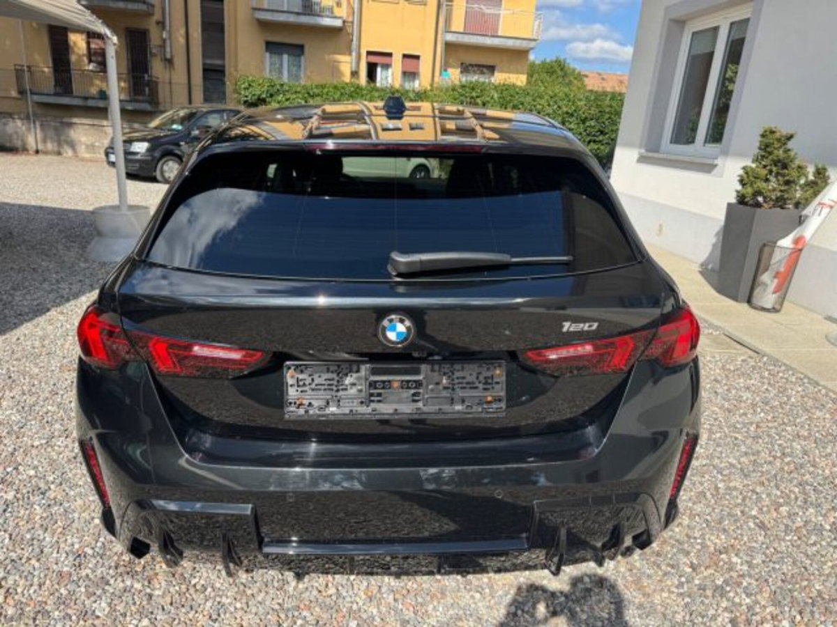 BMW Serie 1 120 48V MSport Pro auto (6)