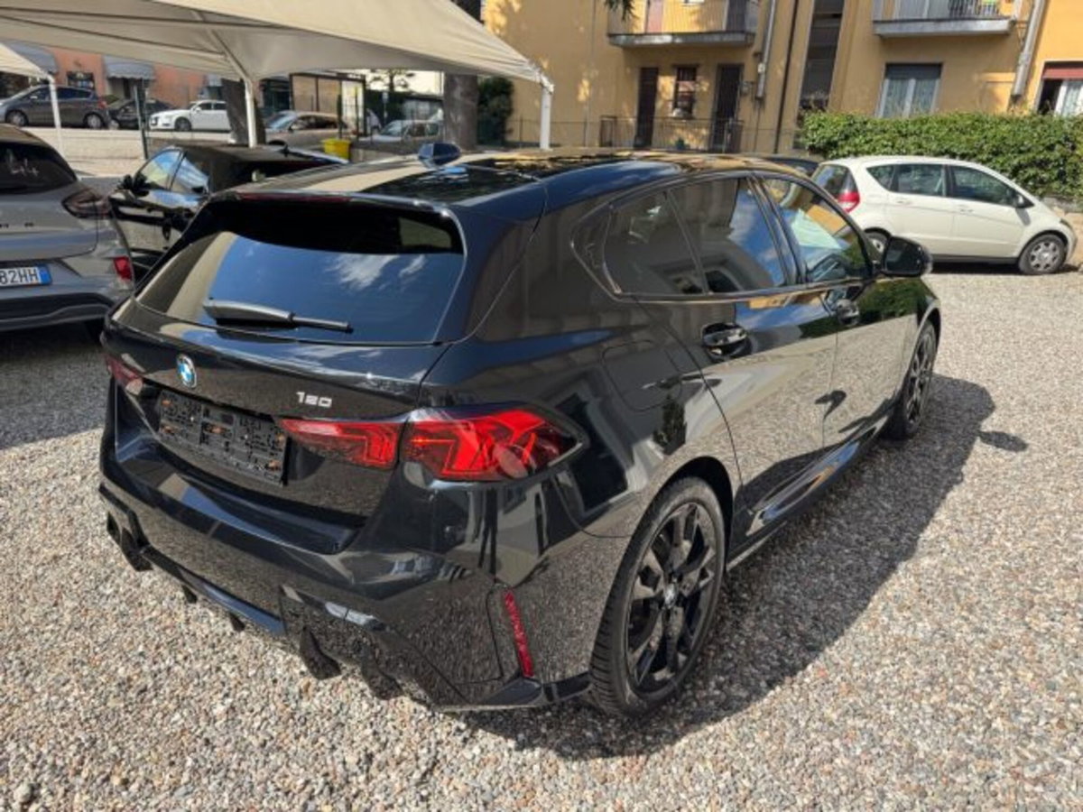 BMW Serie 1 120 48V MSport Pro auto (9)