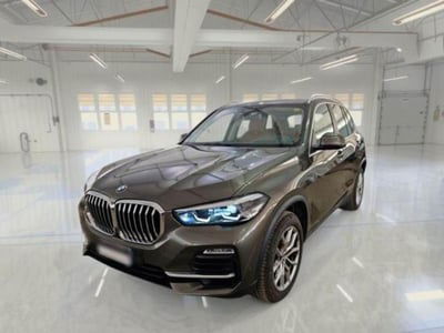 BMW X5 xDrive40d 48V Business usata