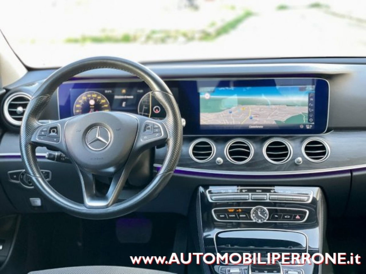 Mercedes-Benz Classe E 220 d 4Matic Auto Sport (10)