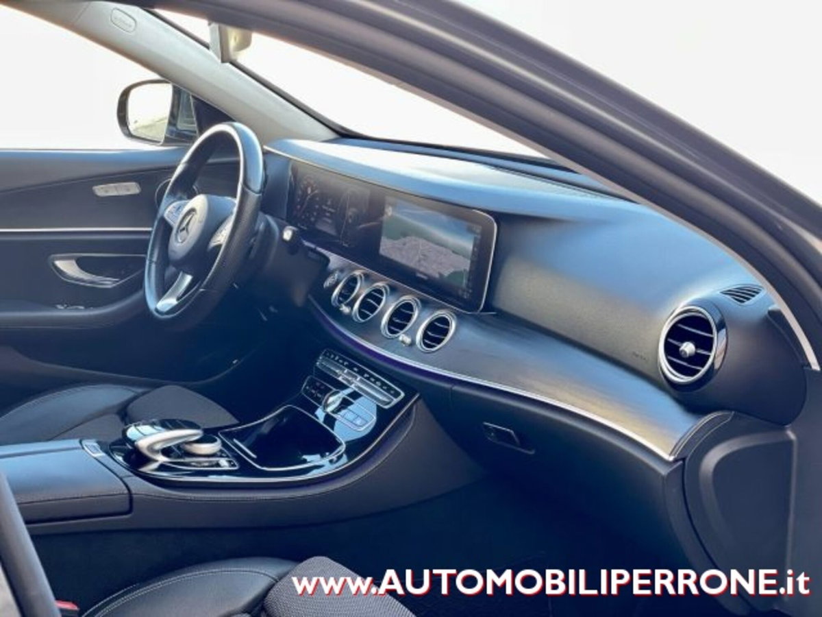 Mercedes-Benz Classe E 220 d 4Matic Auto Sport (12)