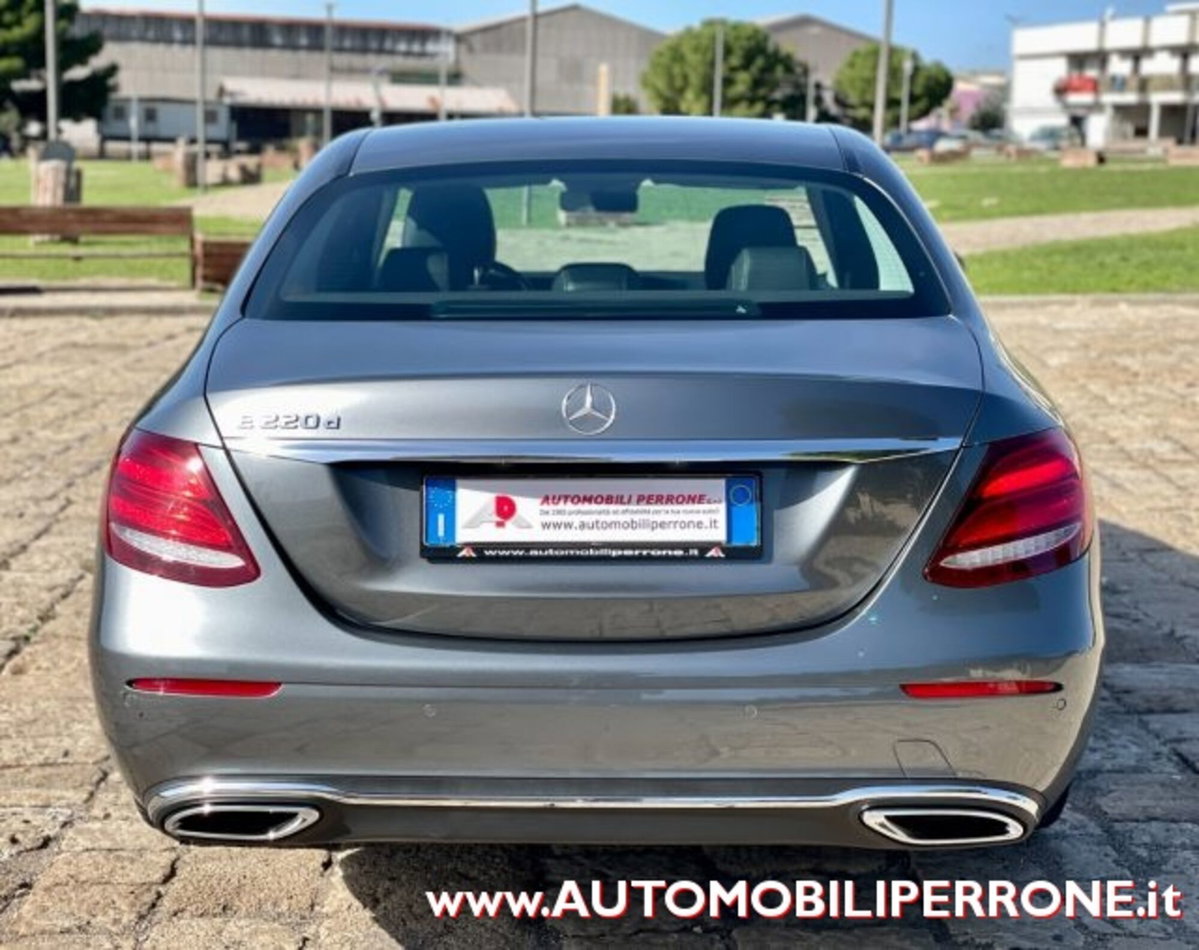 Mercedes-Benz Classe E 220 d 4Matic Auto Sport (14)