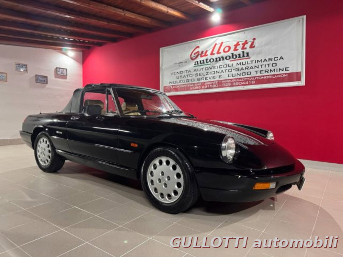 Alfa Romeo Spider 2.0i