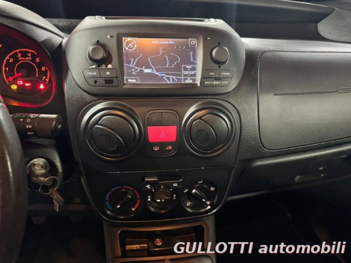 Fiat Fiorino 1.3 MJT 95CV Cargo (12)