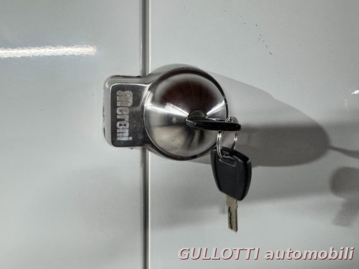 Fiat Fiorino 1.3 MJT 95CV Cargo (16)