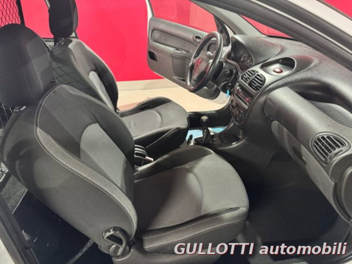 Peugeot 206 HDi 3p. XAD Van (10)
