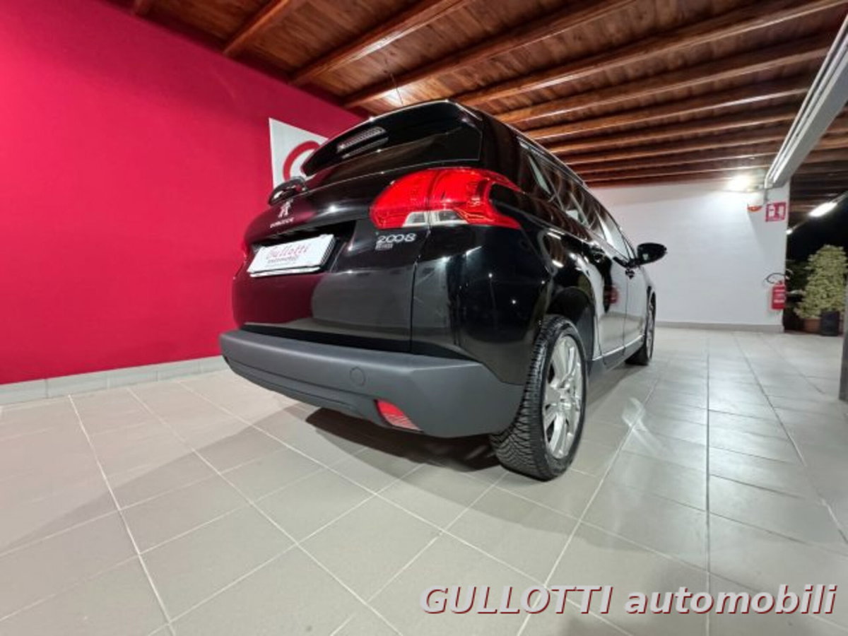 Peugeot 2008 e-HDi 92 CV Stop&Start Allure (8)