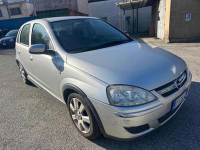 Opel Corsa 1.3 16V CDTI cat 5 porte Cosmo usata