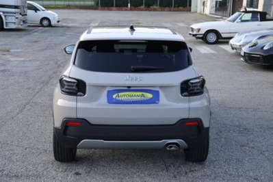 Jeep Avenger 1.2 turbo e-hybrid mhev Summit fwd 110cv edct6 (16)
