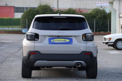 Jeep Avenger 1.2 turbo e-hybrid mhev Summit fwd 110cv edct6 (3)