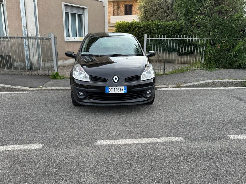 Renault Clio 1.2 16V 5 porte Luxe