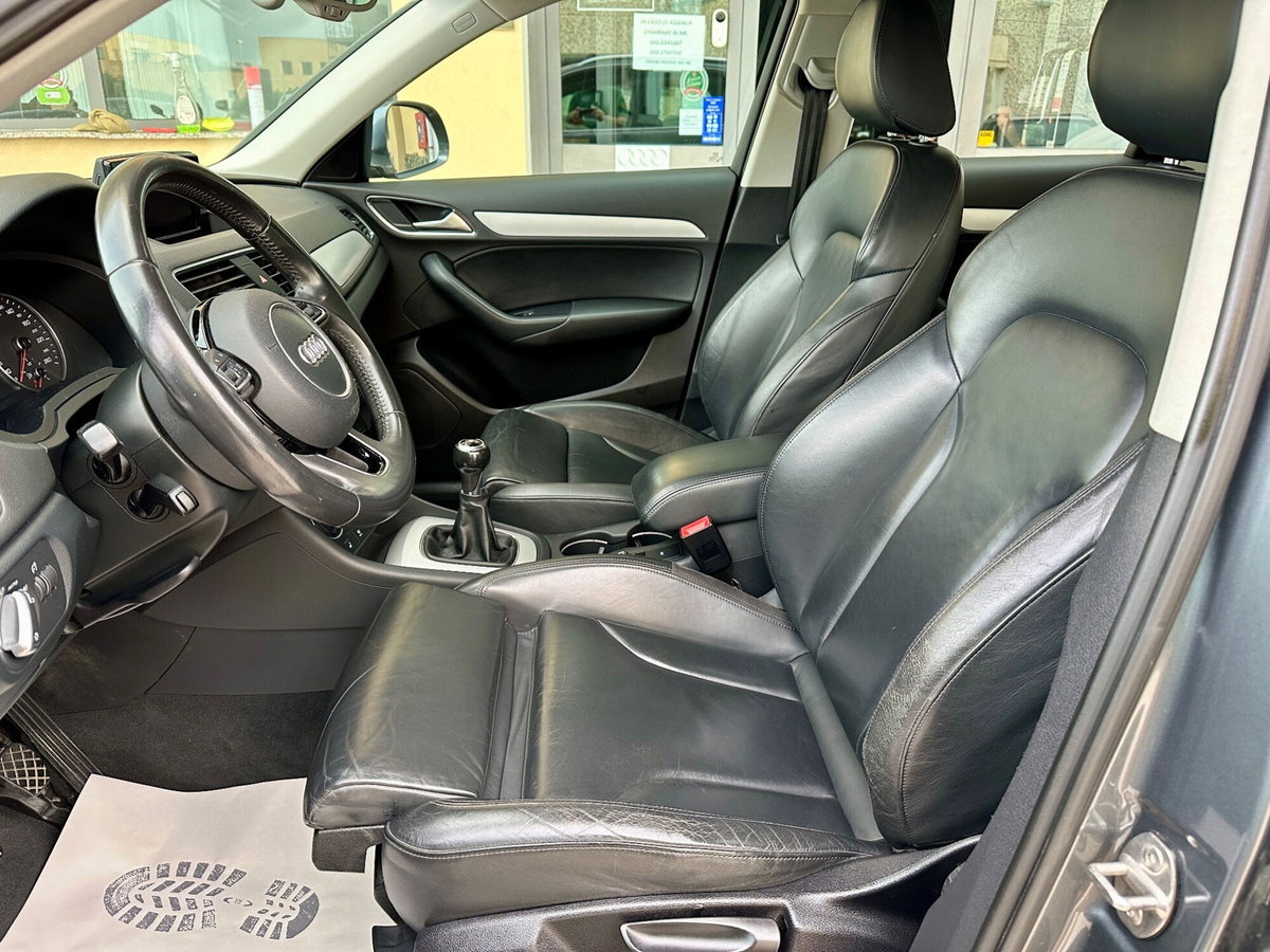 Audi Q3 2.0 TDI 150 CV Sport (12)