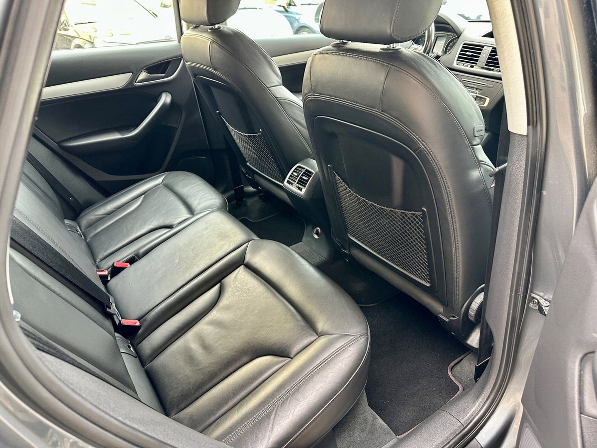 Audi Q3 2.0 TDI 150 CV Sport (16)