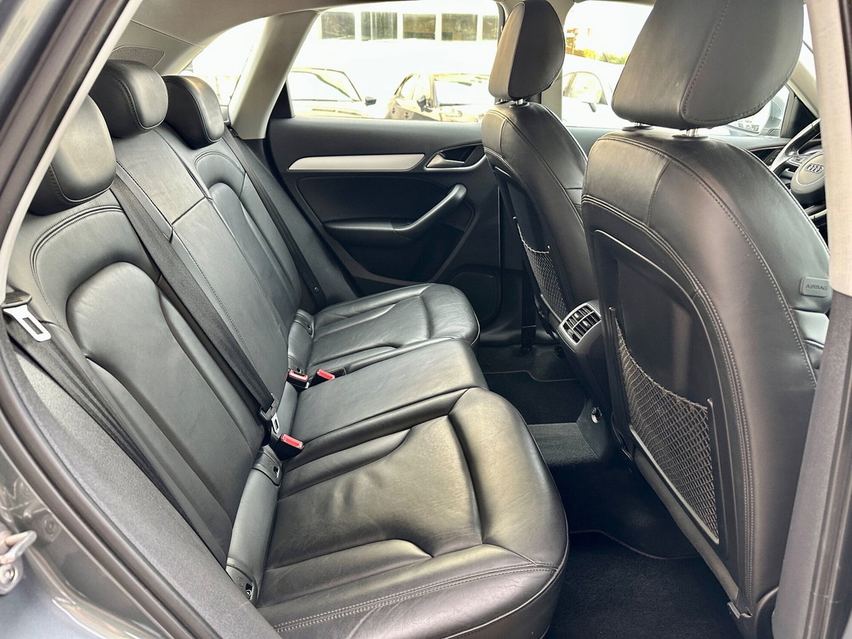 Audi Q3 2.0 TDI 150 CV Sport (17)