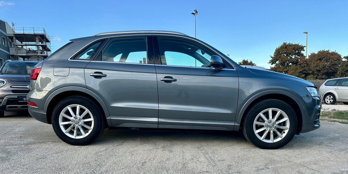 Audi Q3 2.0 TDI 150 CV Sport (6)