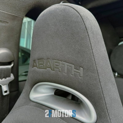 Abarth 595 Cabrio 595 C 1.4 Turbo T-Jet 180 CV Competizione (15)
