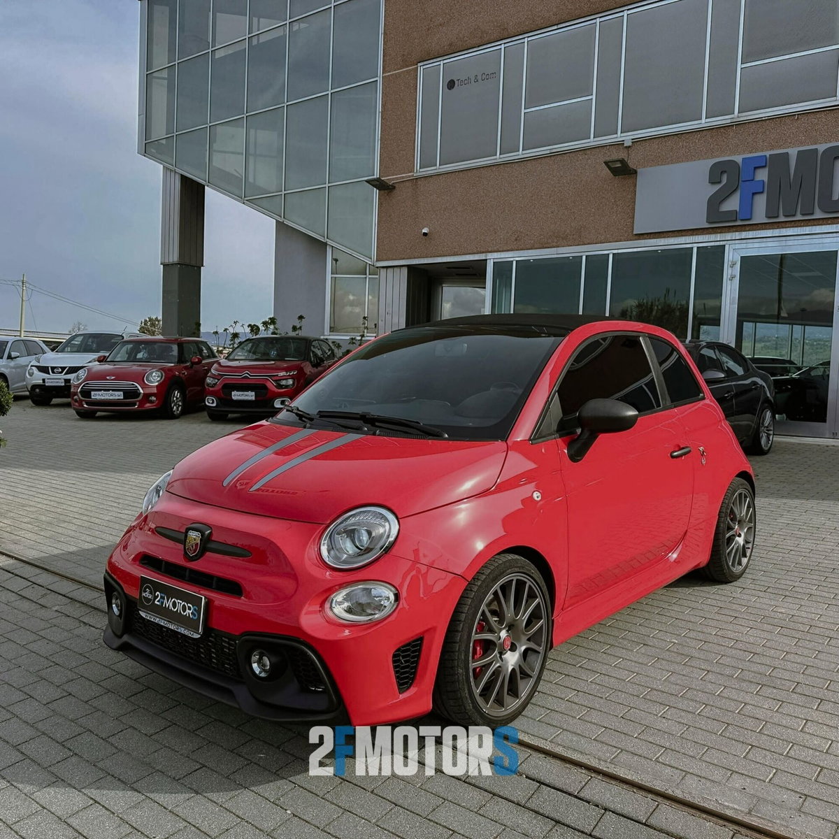 Abarth 595 Cabrio 595 C 1.4 Turbo T-Jet 180 CV Competizione (3)