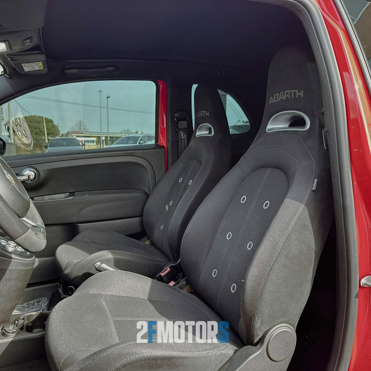 Abarth 595 Cabrio 595 C 1.4 Turbo T-Jet 180 CV Competizione (8)